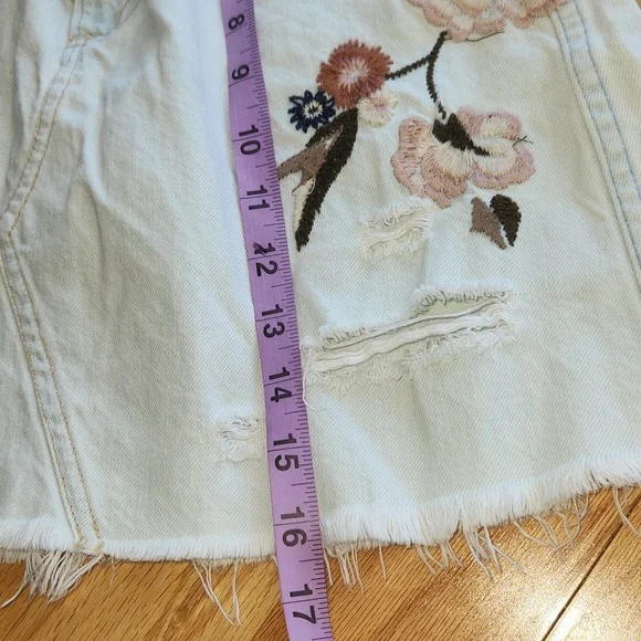 Abercrombie & Fitch Floral Embroidered Mini Skirt - Picture 10 of 10